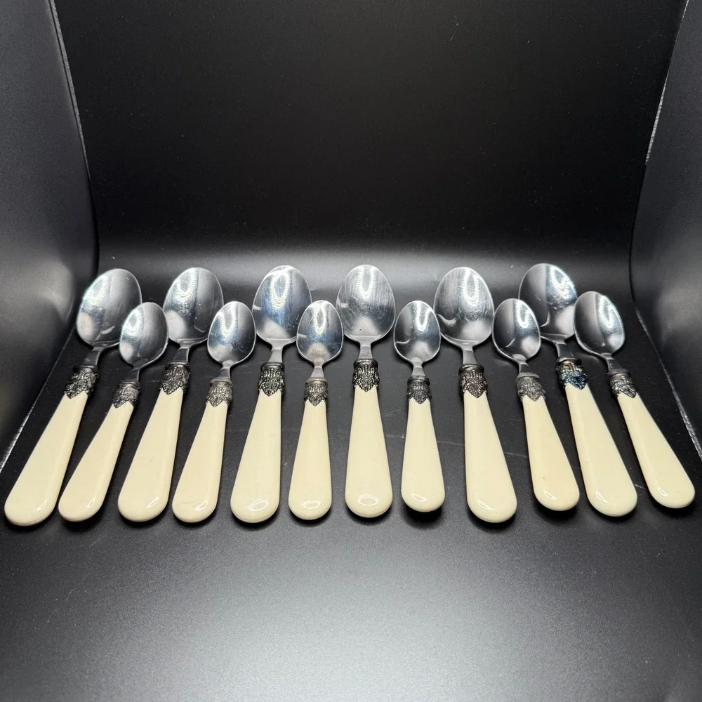 Set‎ of 12 Ornate Cream Handle Silver Metal Spoons